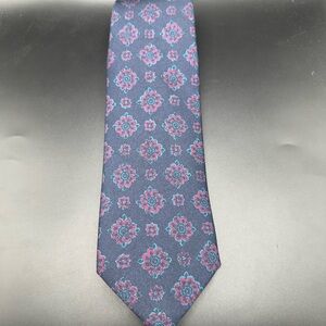Isaia Navy and Pink Patterned Silk 7 Fold Tie